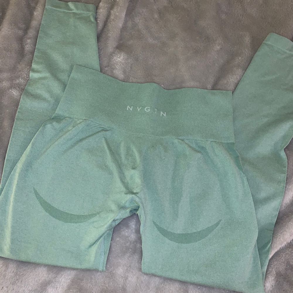 Nvgtn sage green contour seamless leggings
